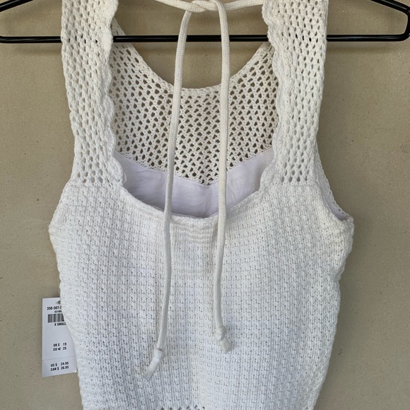 Hollister Crochet Embroidered Top - Picture 4 of 8